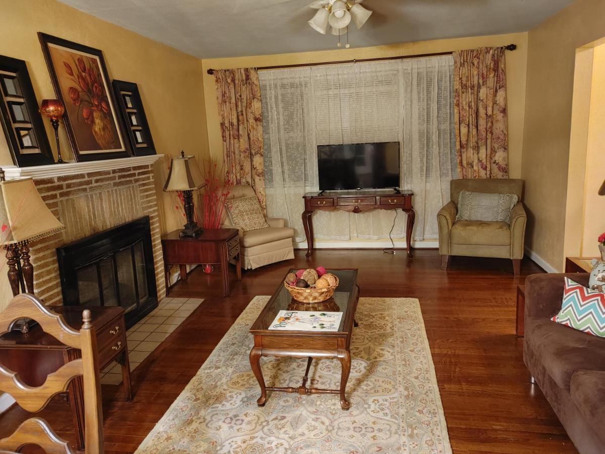 The Kind House Hosting, Low Monthly Rates, Traveling Nurses, Fletc, & Travelers! Brunswick Esterno foto